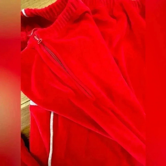 Vintage Lacoste 🐊 Velour | Sweatpants - Joggers | Red & White | Sweatsuit - Picture 6 of 8